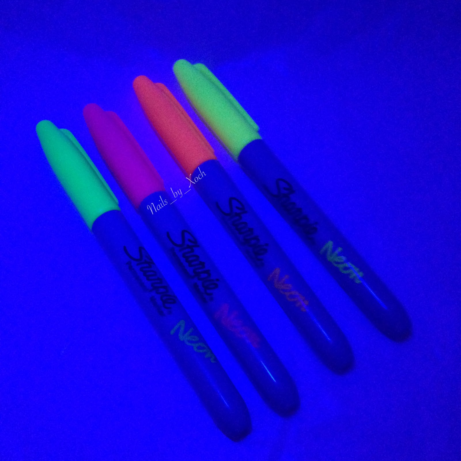 Nails by Xoch Sharpie Neon Design