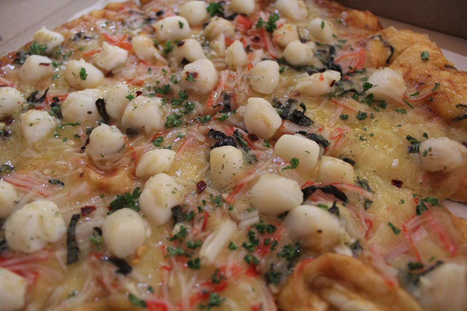 Stay, Stray, Play and Feast Shakey’s Scallop Primo Pizza Extremely