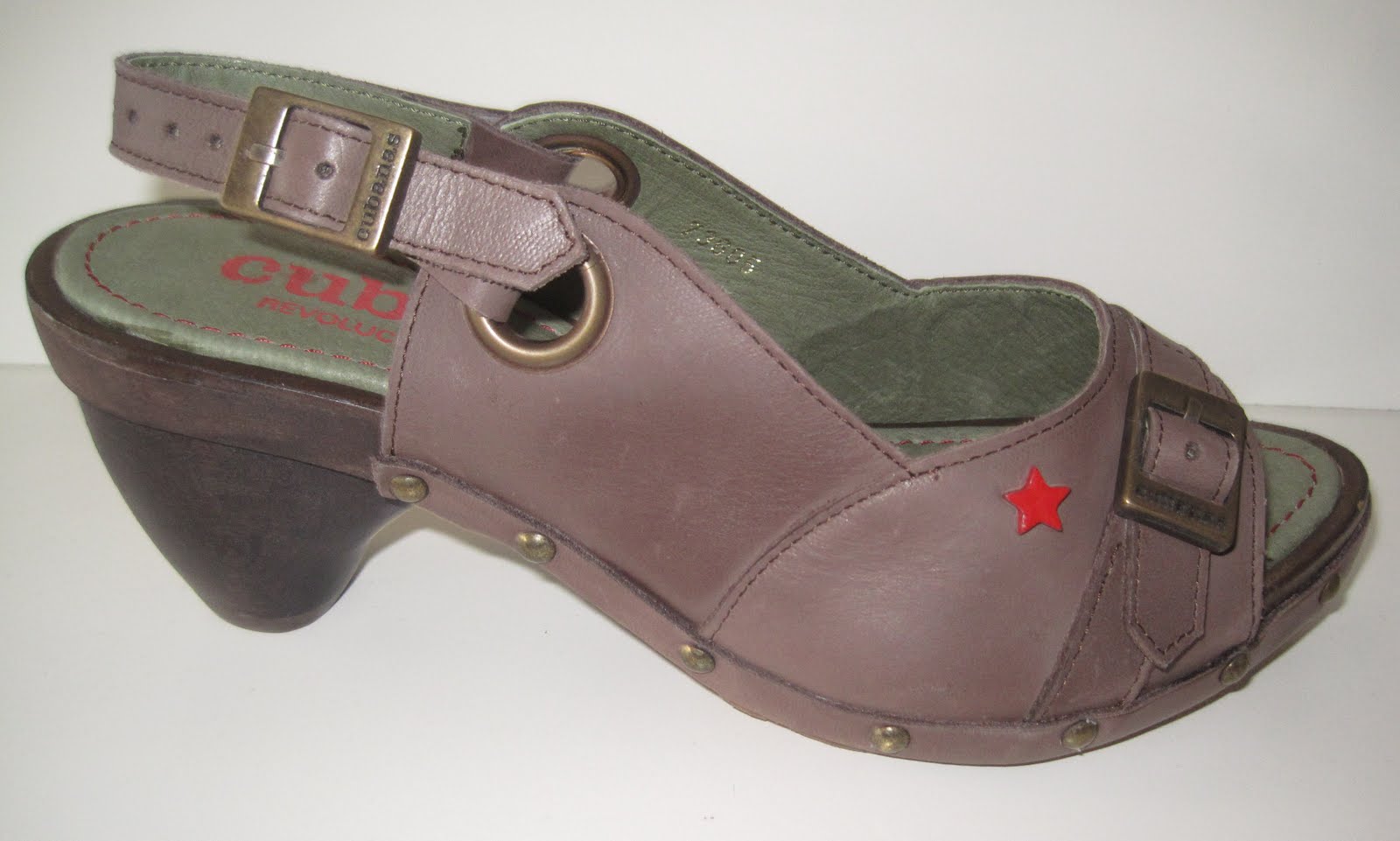 Luna Blue Shoe Diaries cubanas shoes bienvenido a Luna