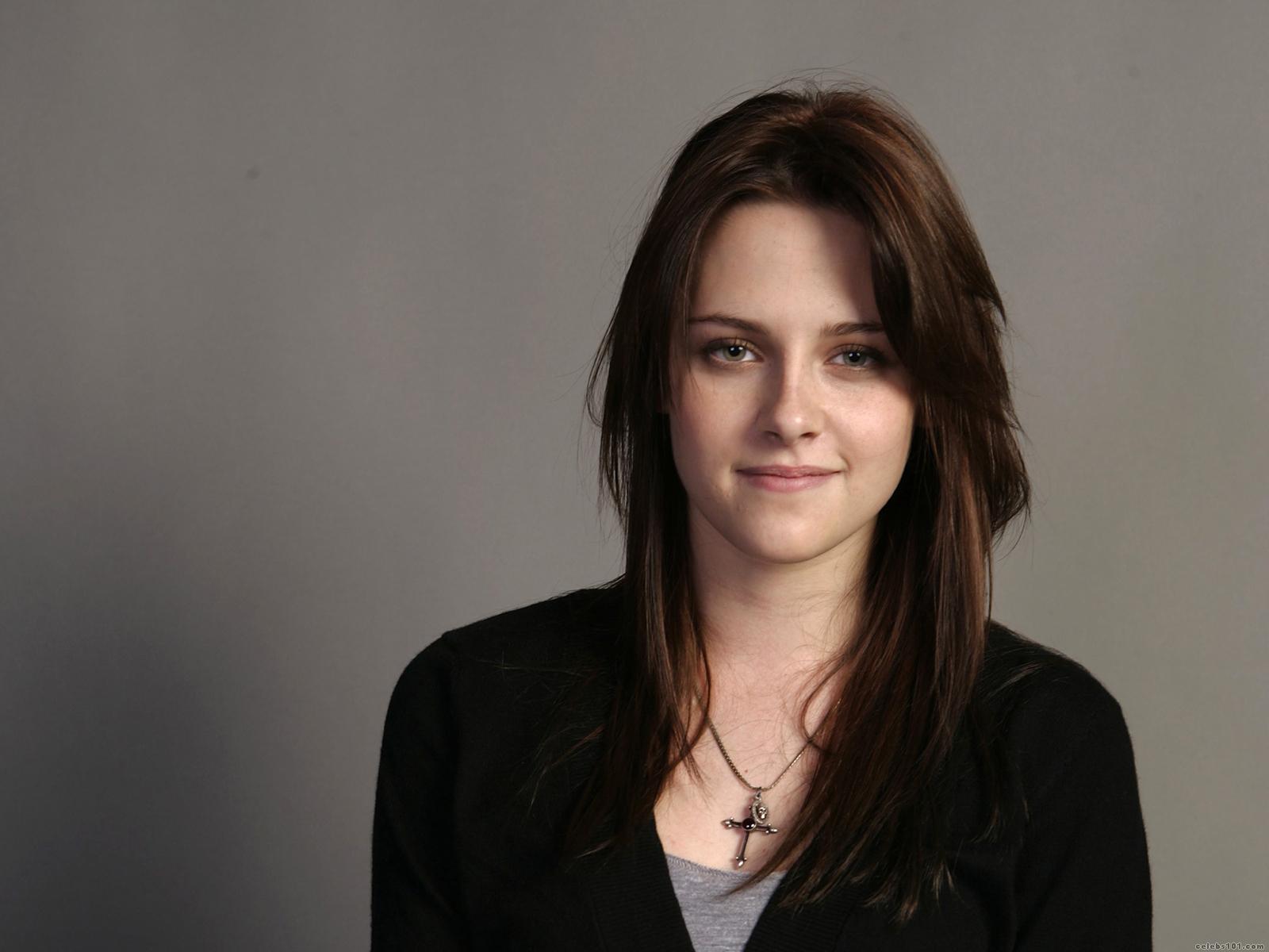 http://2.bp.blogspot.com/-qqZhj0xSsmc/TxL0tgHMQFI/AAAAAAAAAAc/eBizYi8TEDo/s1600/Kristen-Stewart-wallpaper011.jpg