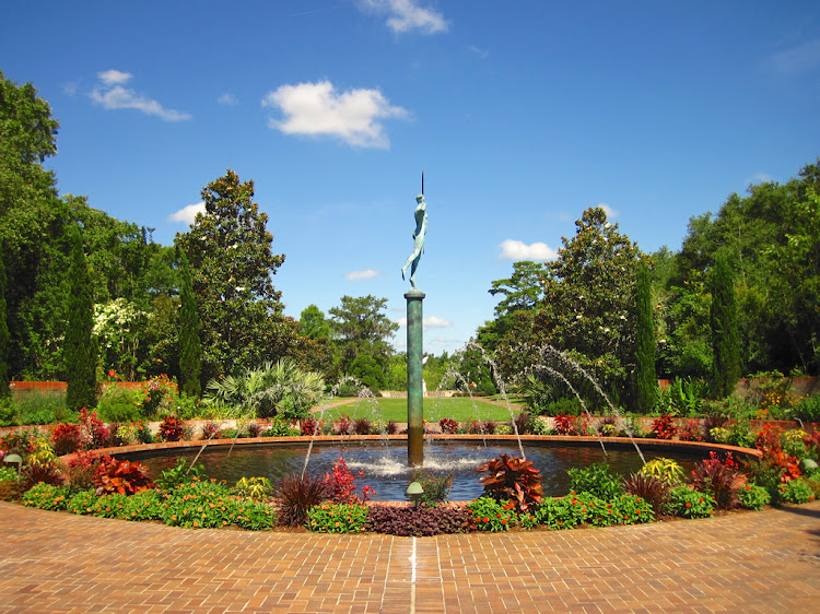 Fountain Design for Gardens