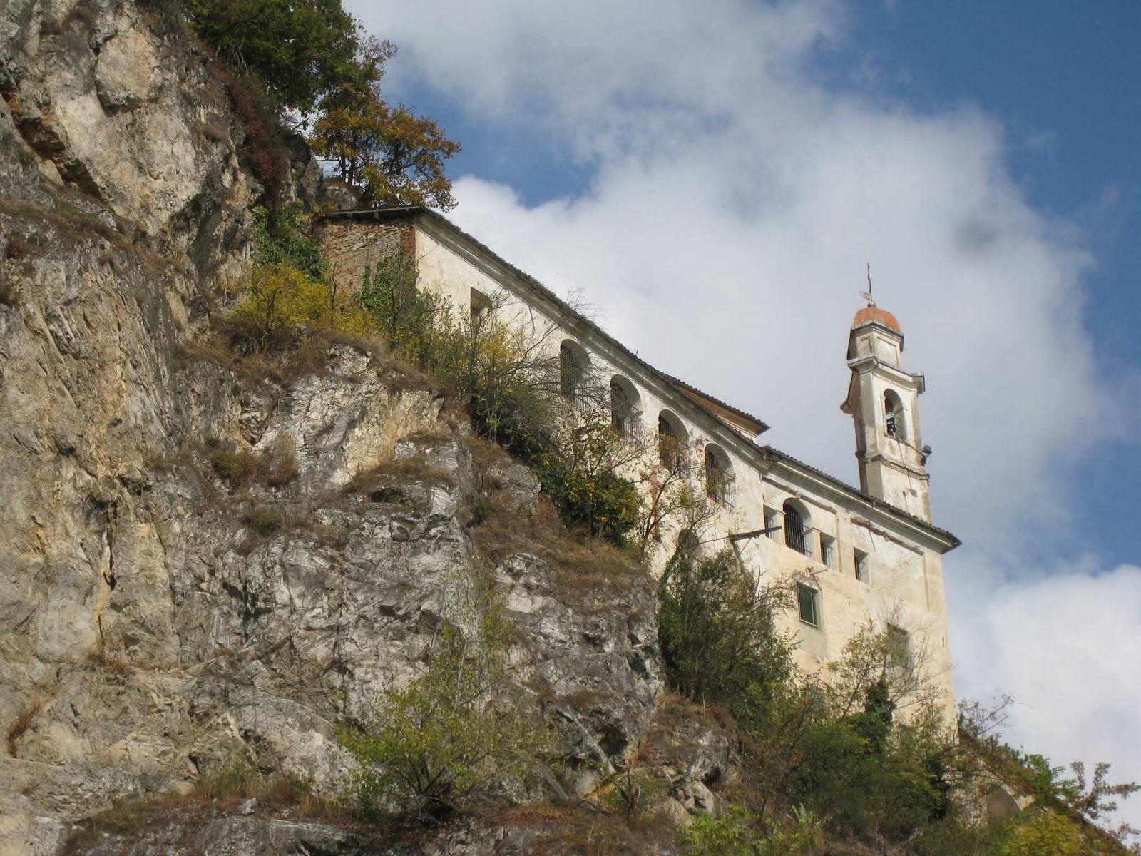 Les Clochers Triangulaires Villanova Mondovi (Italie Cn)