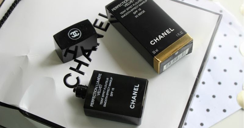Chanel Perfection Lumiere Velvet Foundation Review