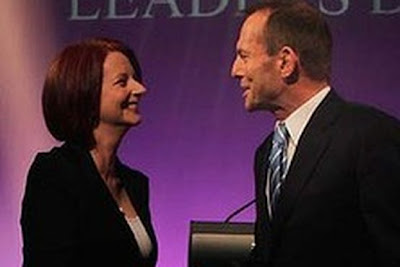 Parlamento chumbou casamento entre pessoas do mesmo sexo Parlamento chumbou casamento entre pessoas do mesmo sexo