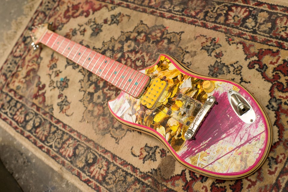 SKATEHOME GALASSO GUITAR WITH SKATEBOARDS