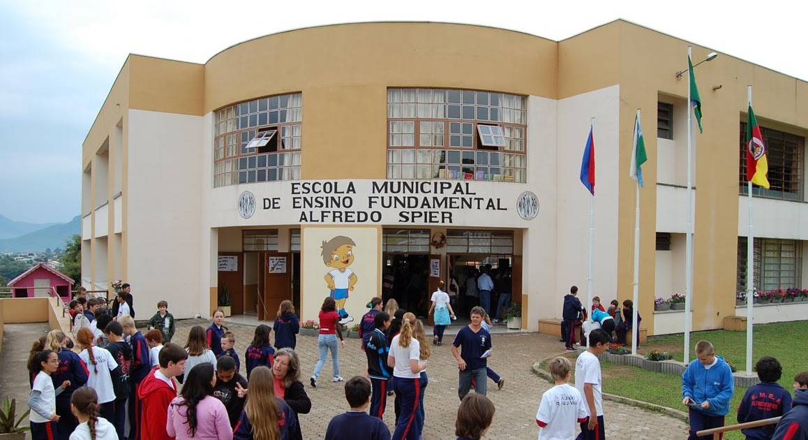 EMEF Alfredo Spier Escola Alfredo Spier Compromisso com a aprendizagem