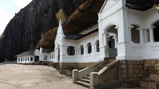 Cuevas de Dambulla (Sri Lanka) Cuevas de Dambulla (Sri Lanka)