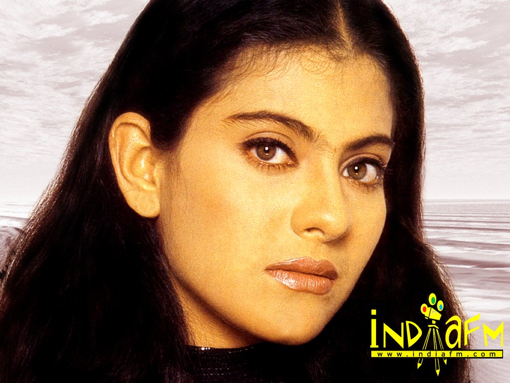 http://2.bp.blogspot.com/-qupydAFJXVw/TohgRBFYXFI/AAAAAAAADNs/Lv8auO1eh-A/s1600/kajol+wallpapers+2.jpg