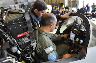 Un punto de vista distinto sobre el reemplazo de los Mirage III Cabina+pampa+IIa