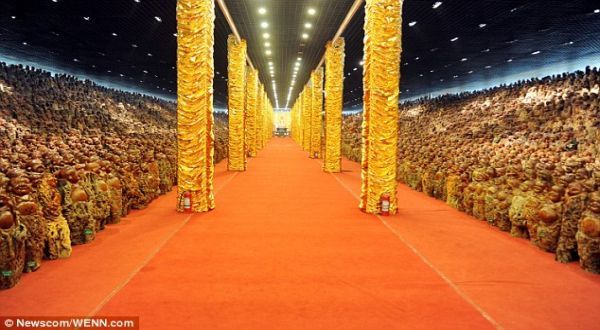 Wow !! 8.000 Patung Budha Dikumpulkan Di Satu Tempat !! [ www.BlogApaAja.com ]