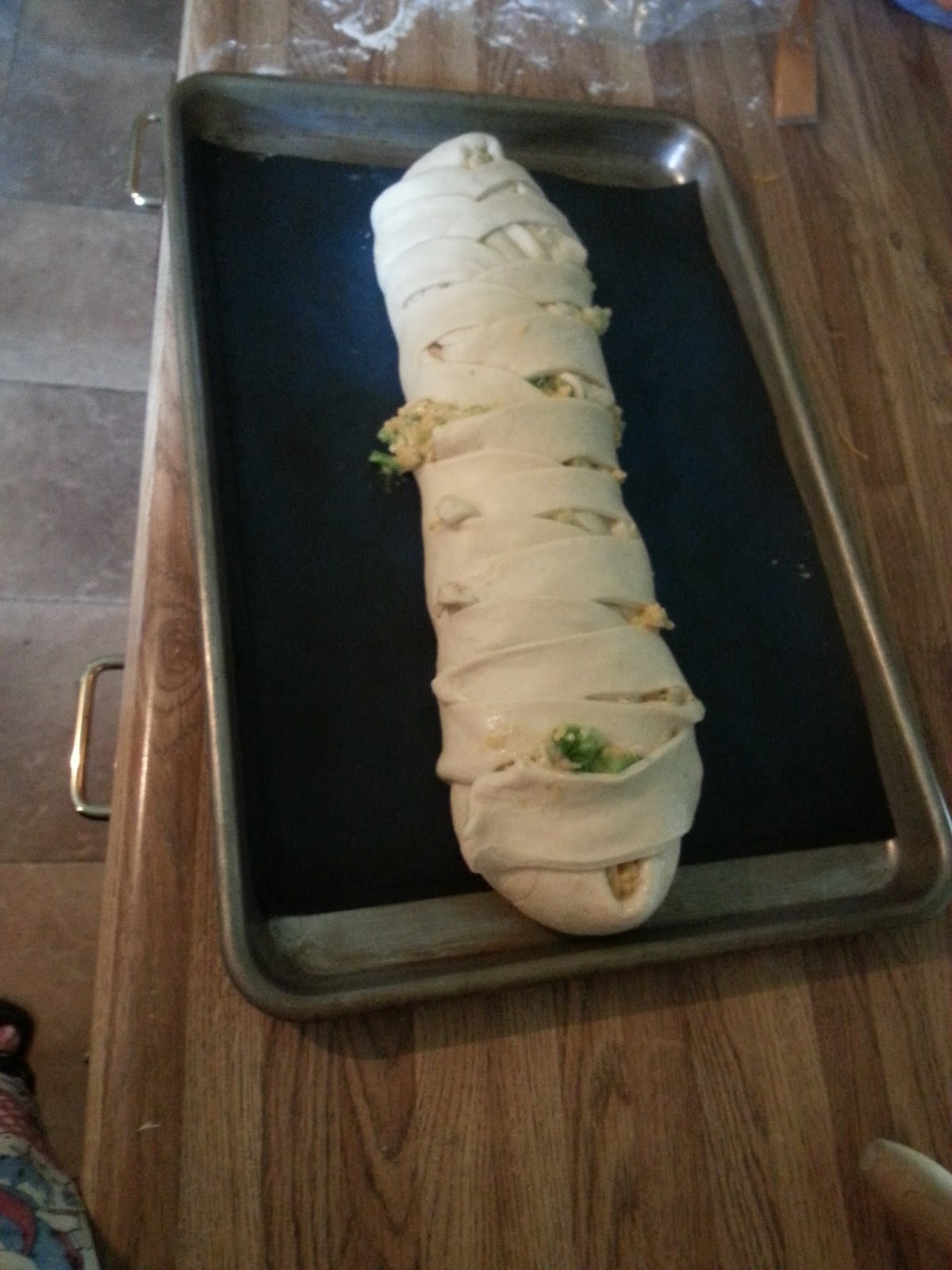 sweet aimees knit pickin braided cheesy chicken broccoli bread