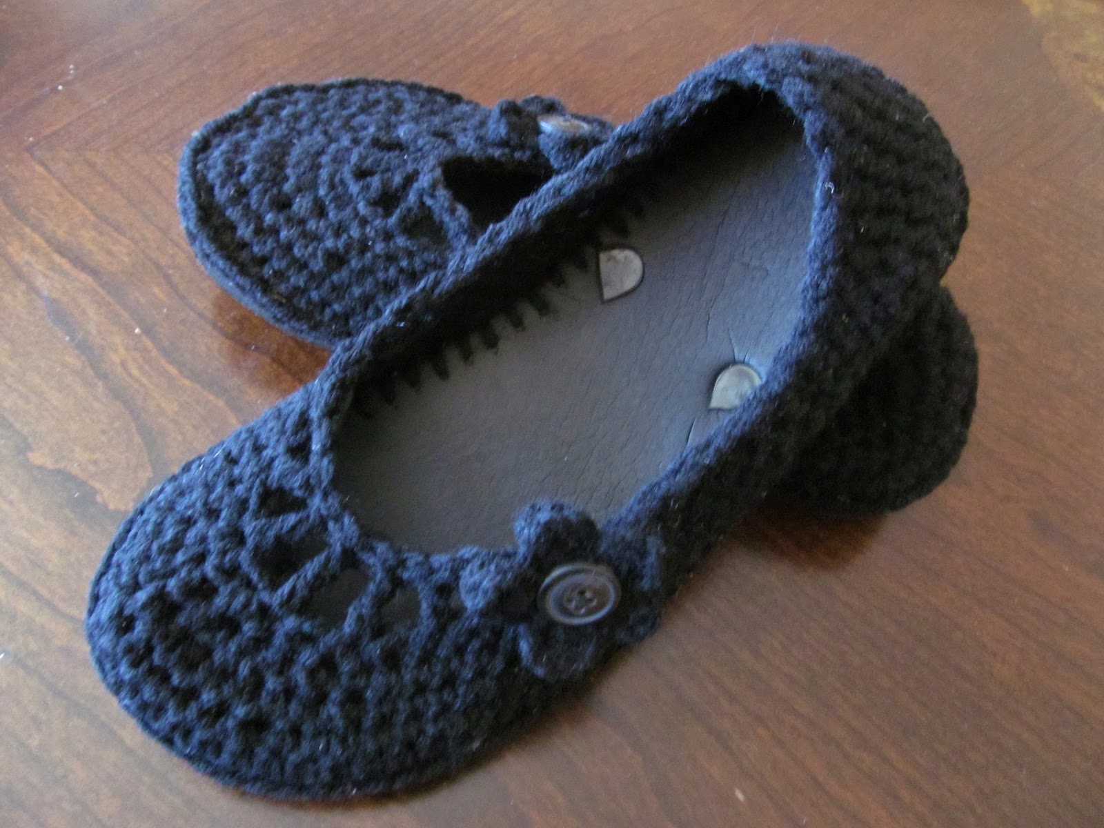 What is an easy way to make crochet slippers?