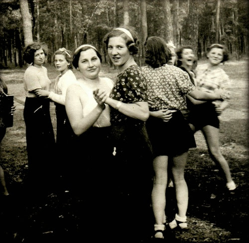 Interesting Vintage Photos Of Lesbian Loves Vintage Everyday