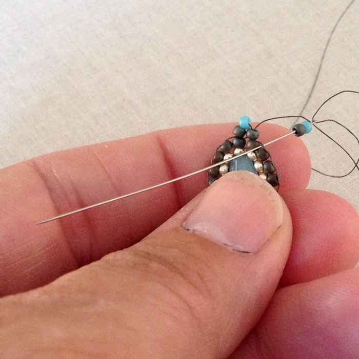 Adding a picot edge to beaded component, free tutorial