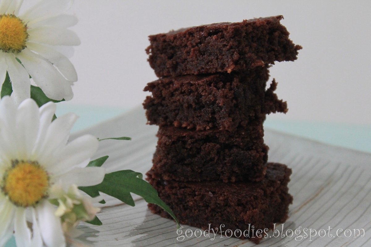 GoodyFoodies I baked Delia Smith's American Brownies