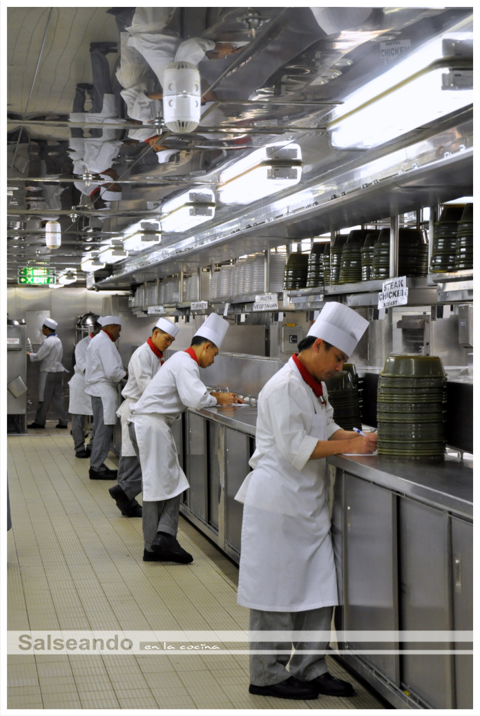Salseando en la cocina: un tour por las cocinas del brilliance of ...