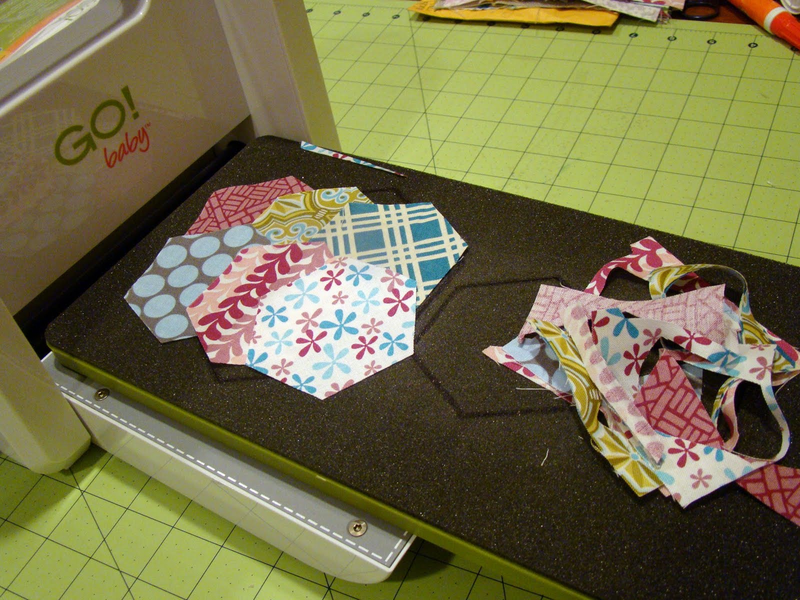 SewCraftyJess Accuquilt GO! Hexagons Placemat Tutorial