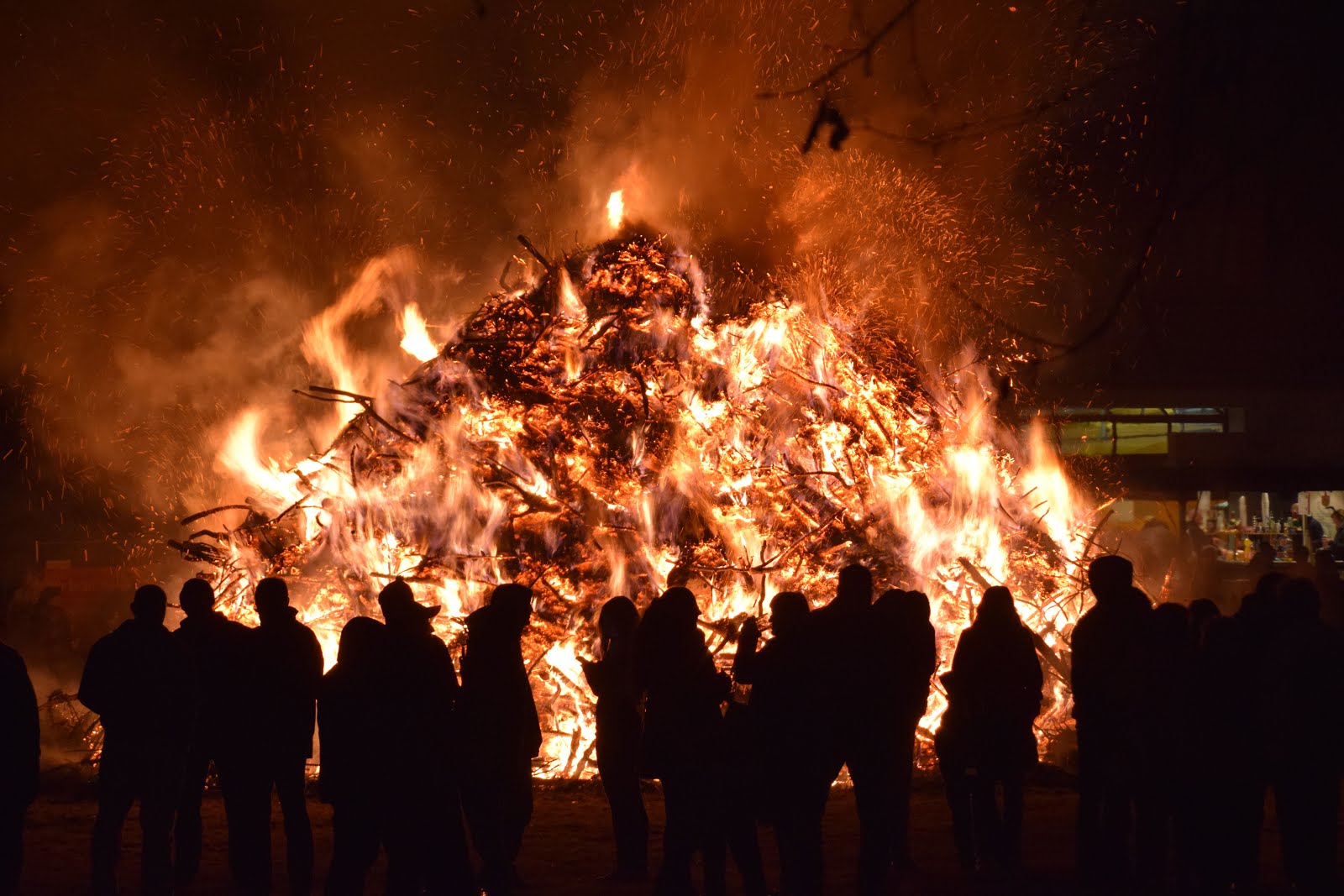 Familienalltagsweblog Osterfeuer Ziegenhof Meckerland In Schoost