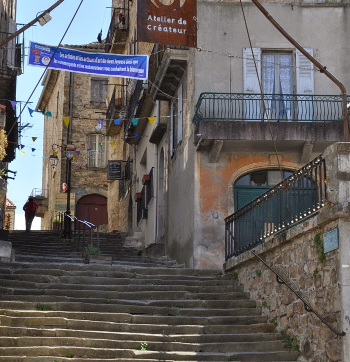 Escalier de joyeuse Escalier de joyeuse