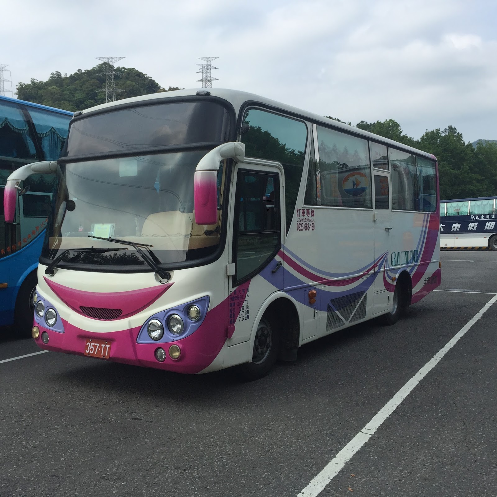 凱瑞包車提供台灣包車旅遊服務 Vip Www Gray Tour Com 台灣旅遊包車觀光 九份包車 台灣包車 台北包車 清境包車 日月潭