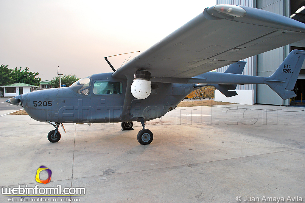 Fuerzas armadas de Colombia Sky+Master+C-337H+fuerza+aerea+colombiana