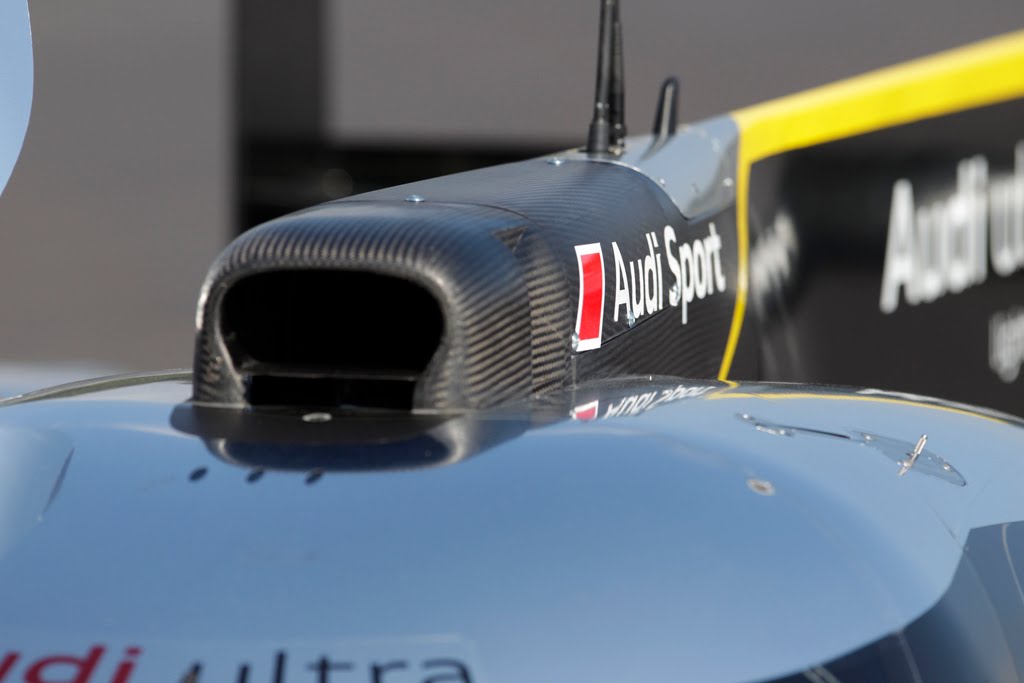 Under the hood of the Audi R18 TDI