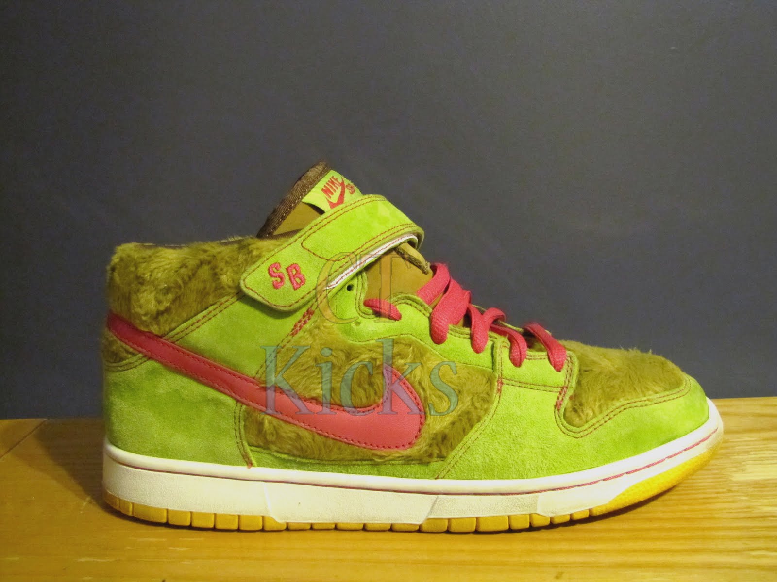 nike sb mama bear