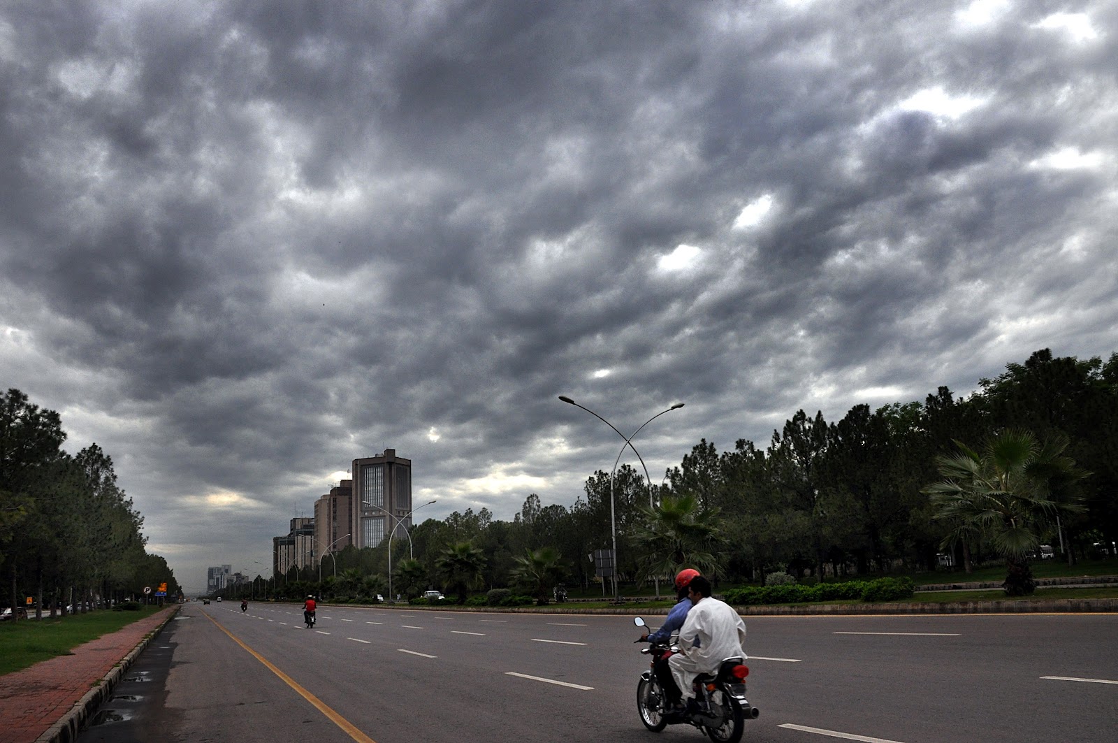 Akram Abid RAIN IN ISLAMABAD=AFTER RAIN ,BEAUTIFUL VIEWS OF ISLAMABAD
