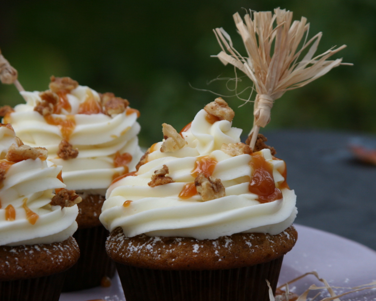 Punkie Pie's Place Pumpkin Bread Cupcakes {Recipe}