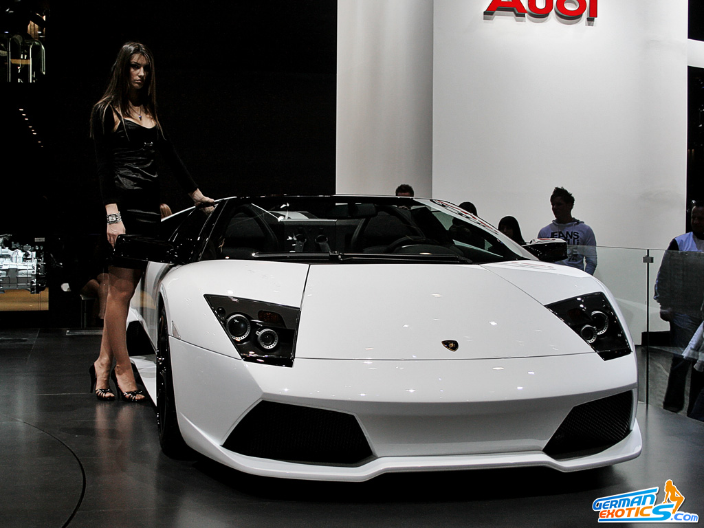 Lamborghini girls | HD Wallpapers (High Definition) | Free Background