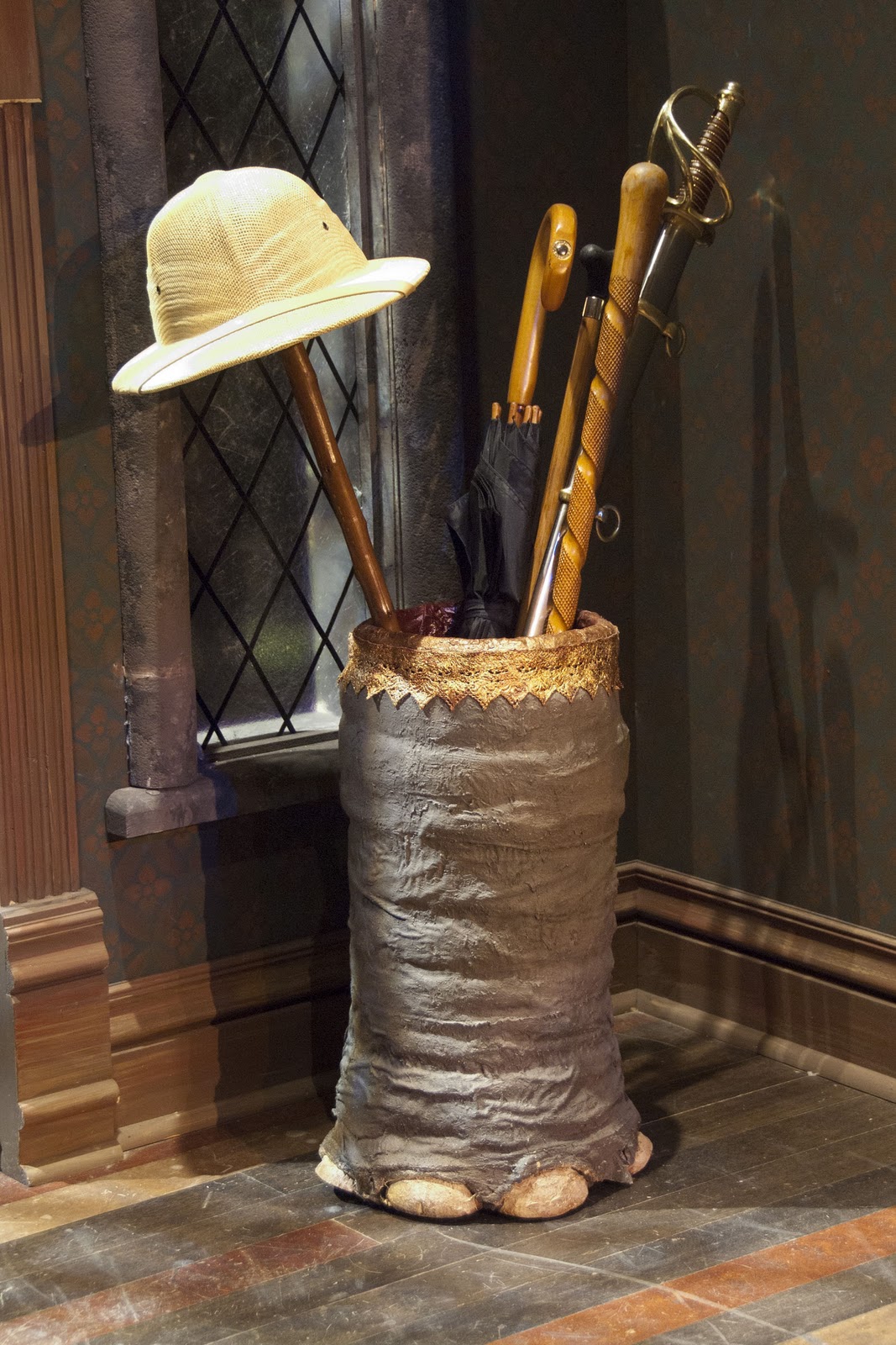 Mania Arsenic and Old Lace