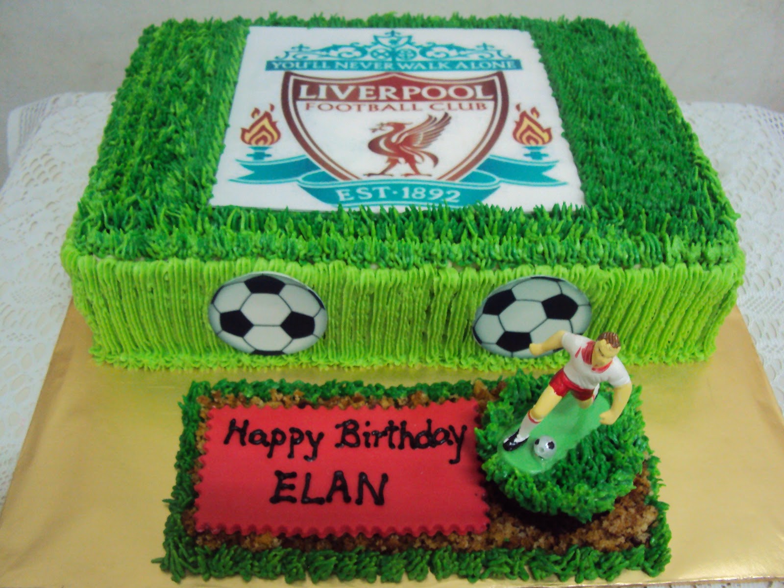 L'mis Cakes & Cupcakes Ipoh Contact 0125991233 Soccer Field Cake