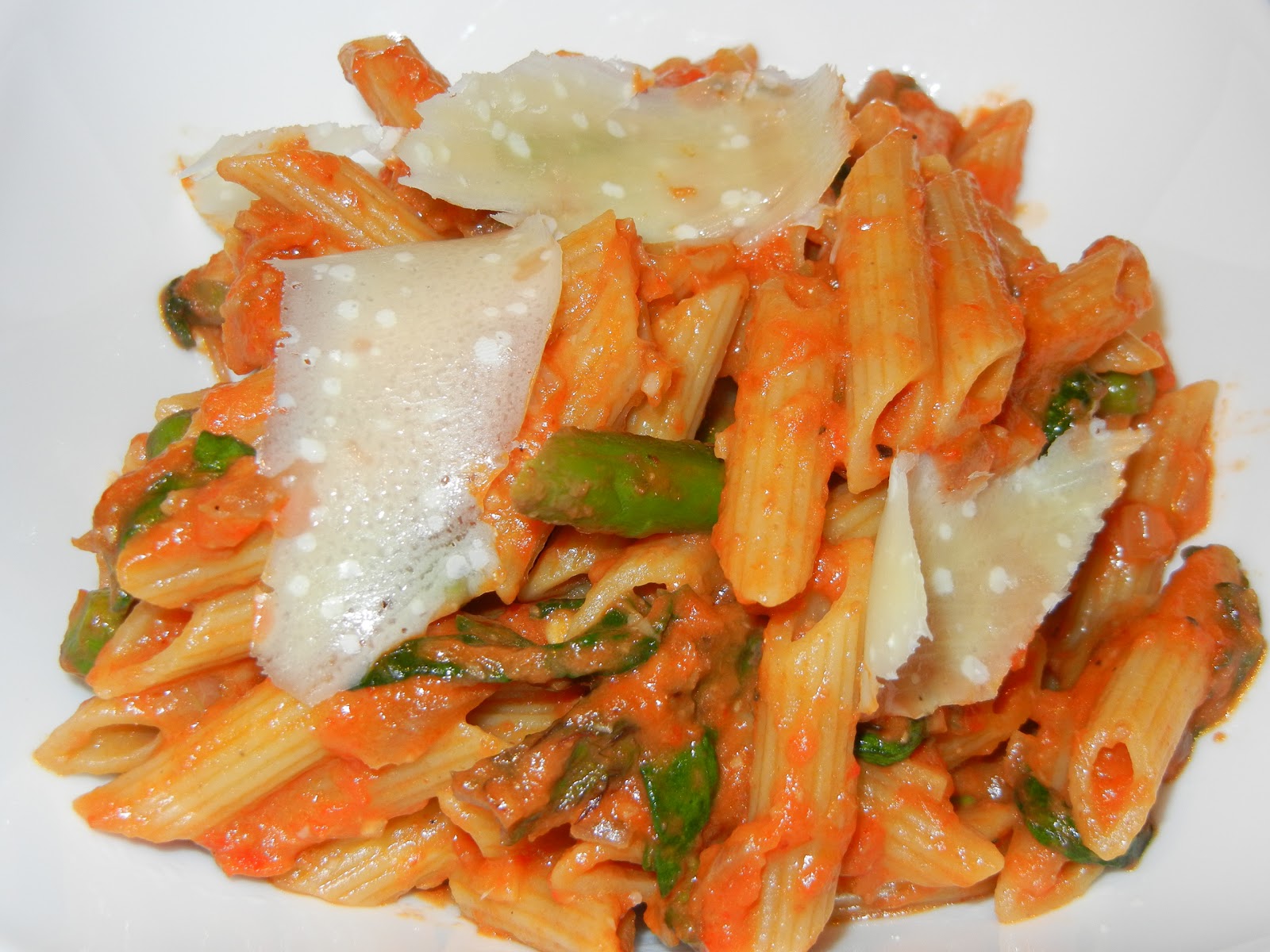 Simply Delicious Pasta with Roasted Red Bell Pepper Sauce