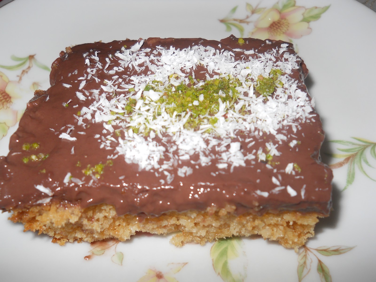 ANNEMİNELİ ETİMEKLİ PASTA