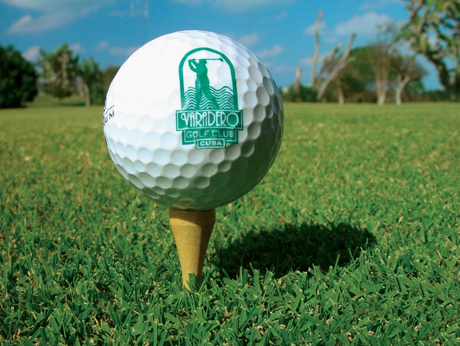 Varadero Golf Club.  tiene 5 hoyos de par 5 ; 5 hoyos par 3 y 8 hoyos de par 4, en total 18 hoyos