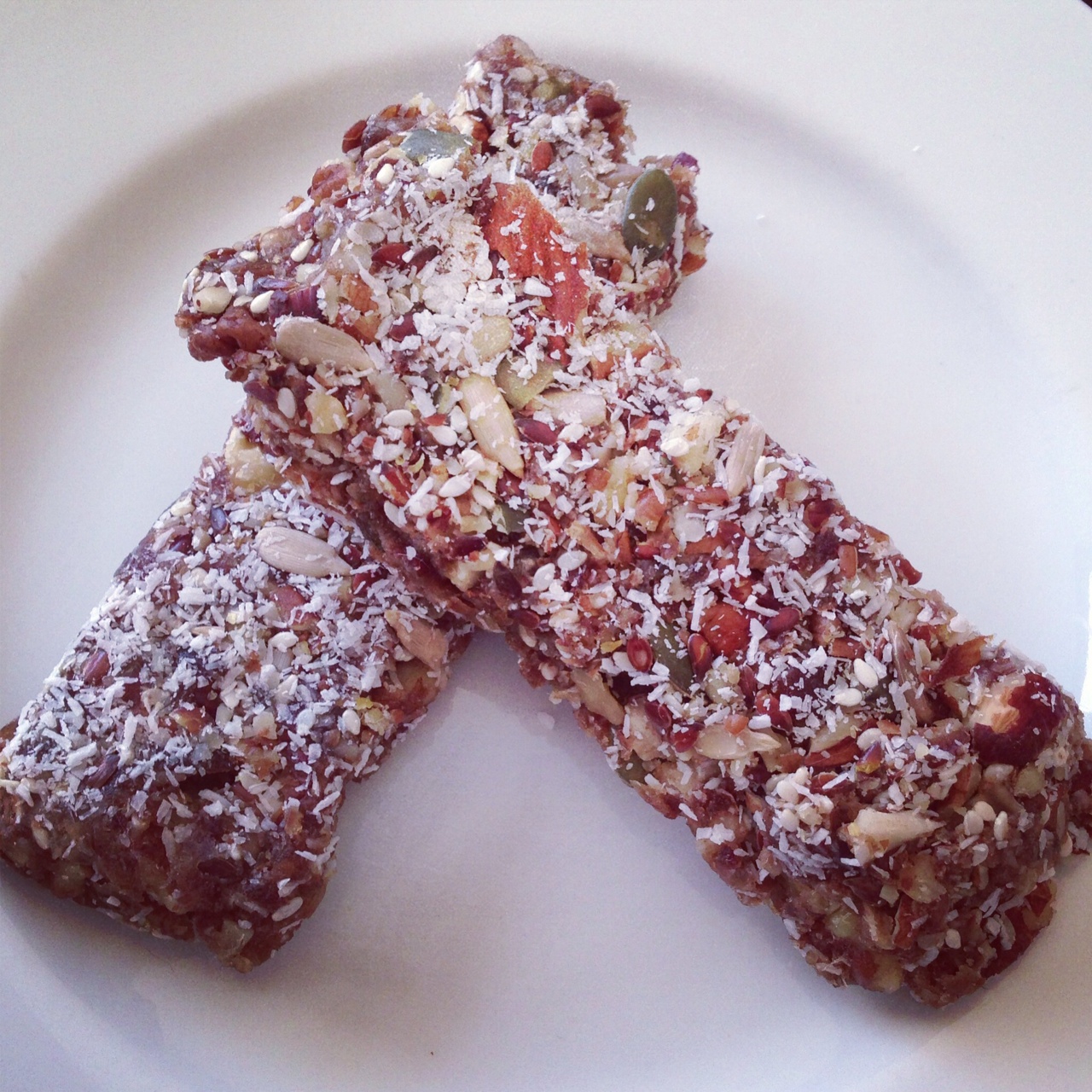 Healthy Living in Heels Snack Recipe Raw food bar