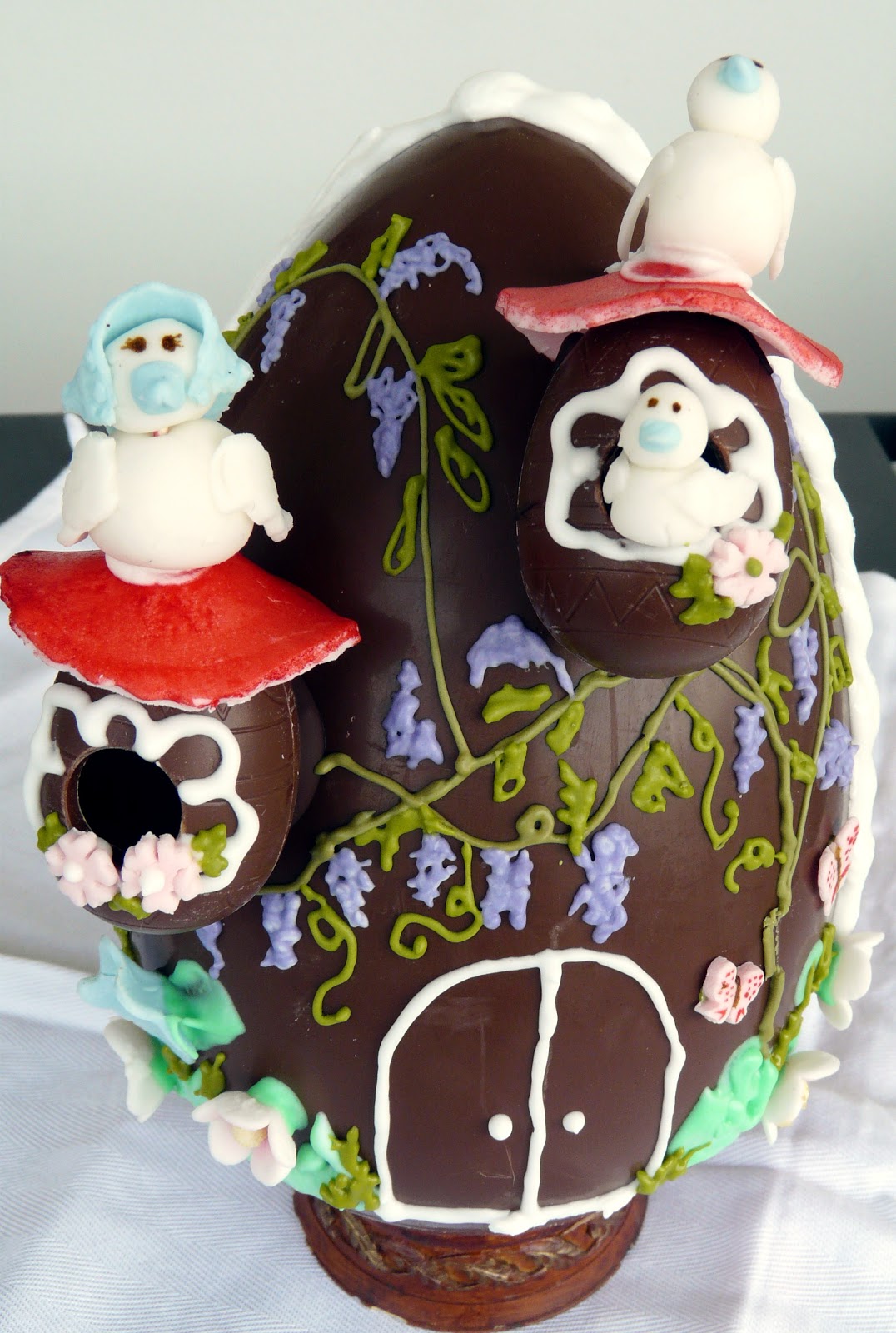 Torte in Festa Uovo di Pasqua..Via degli uccellini n. 3