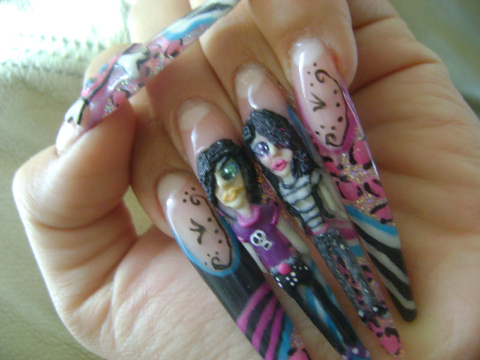 Nina`s Nails Emo Nails