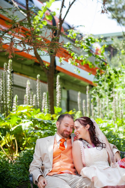 Wedding Pictures at Brisa Courtyard, Grand Californian Hotel