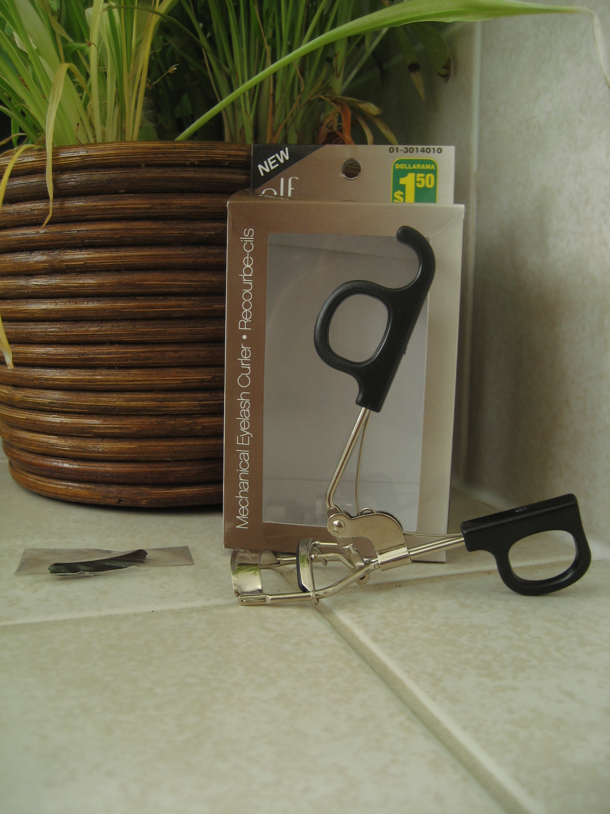 A Beauty Blog. elf Mechanical Eyelash Curler