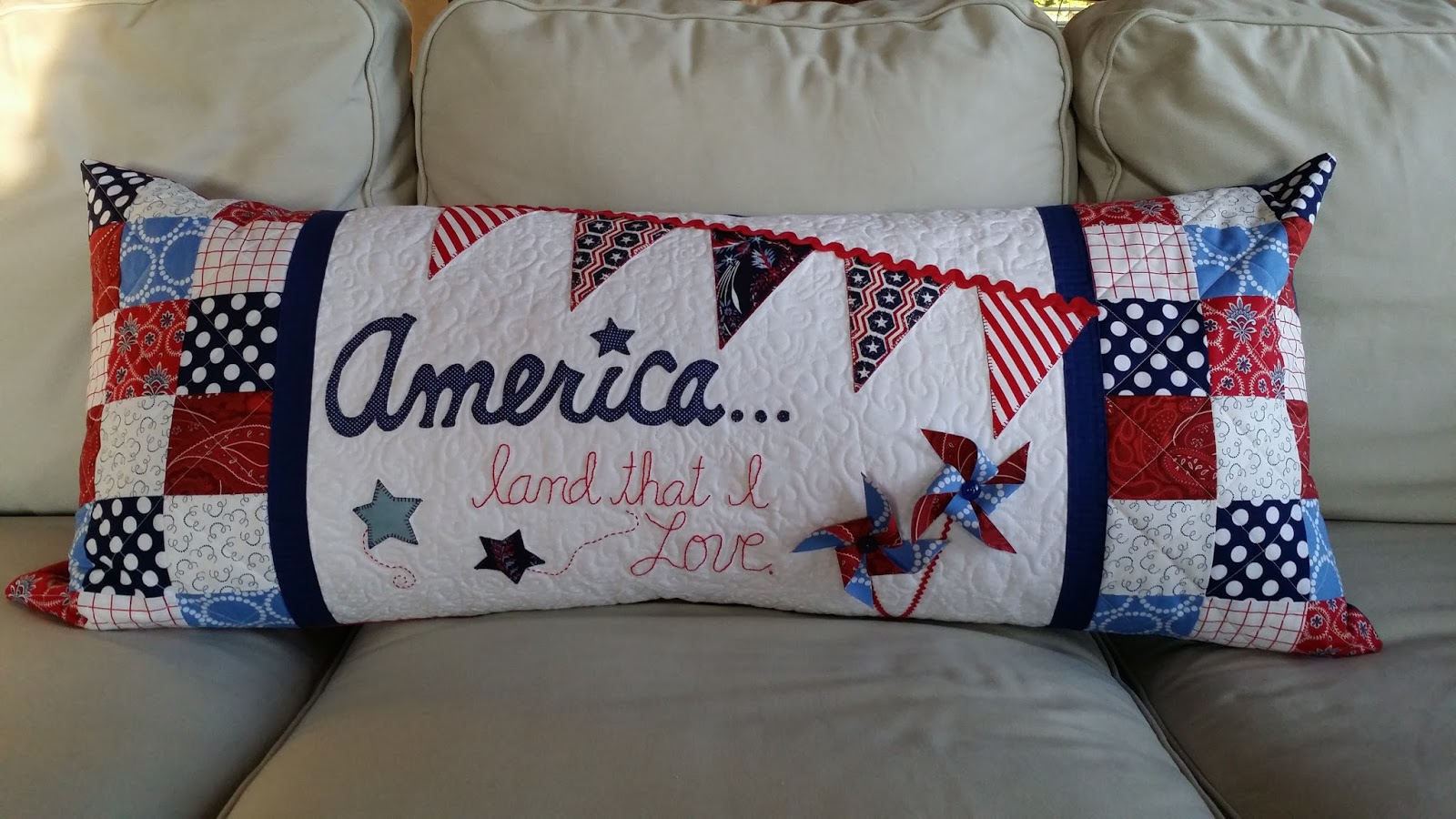Ramblings of a quilter Bench Pillow!