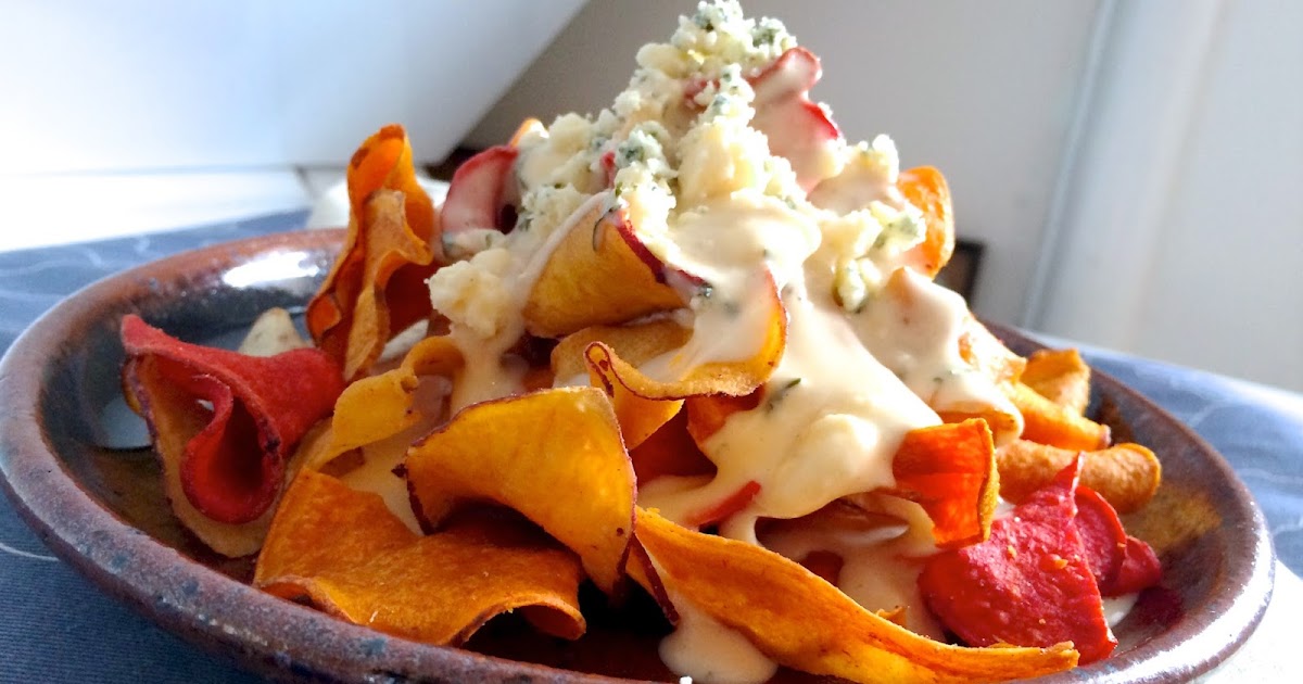 Natural Sugar Ohio Nachos with Blue Alfredo