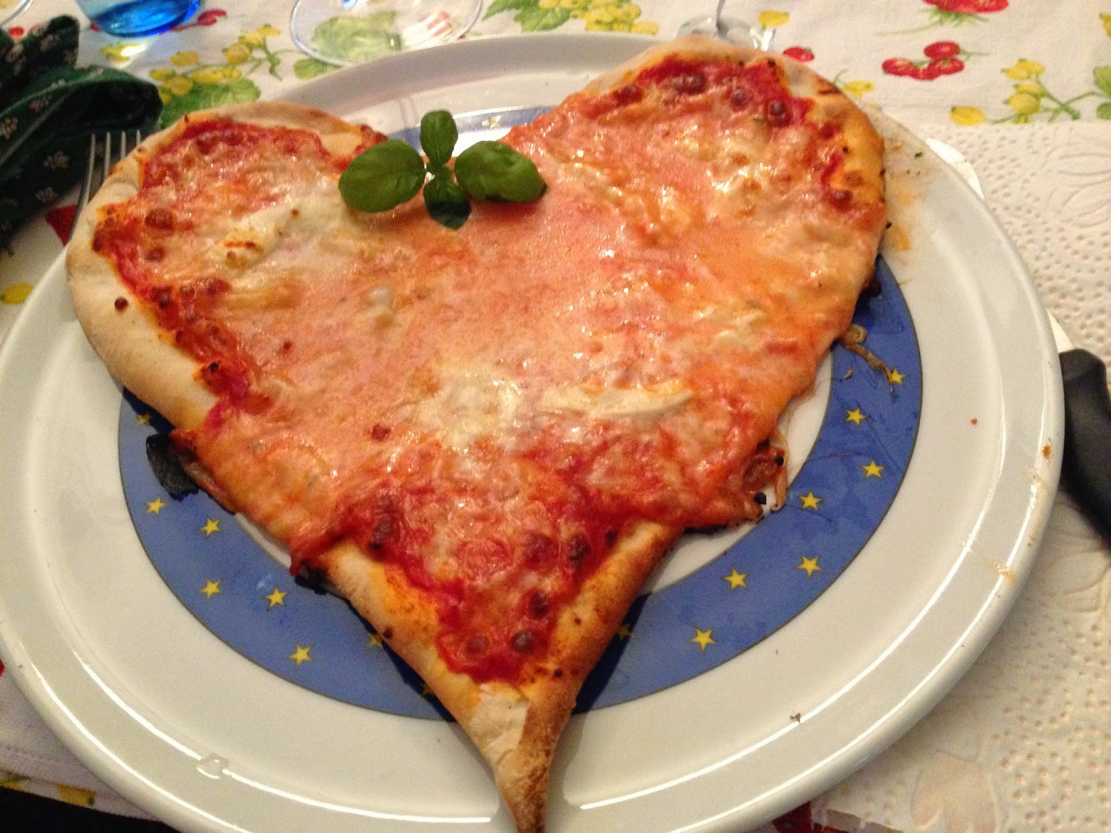 il Pasto in cucina Pizza Margherita con mozzarella di Bufala