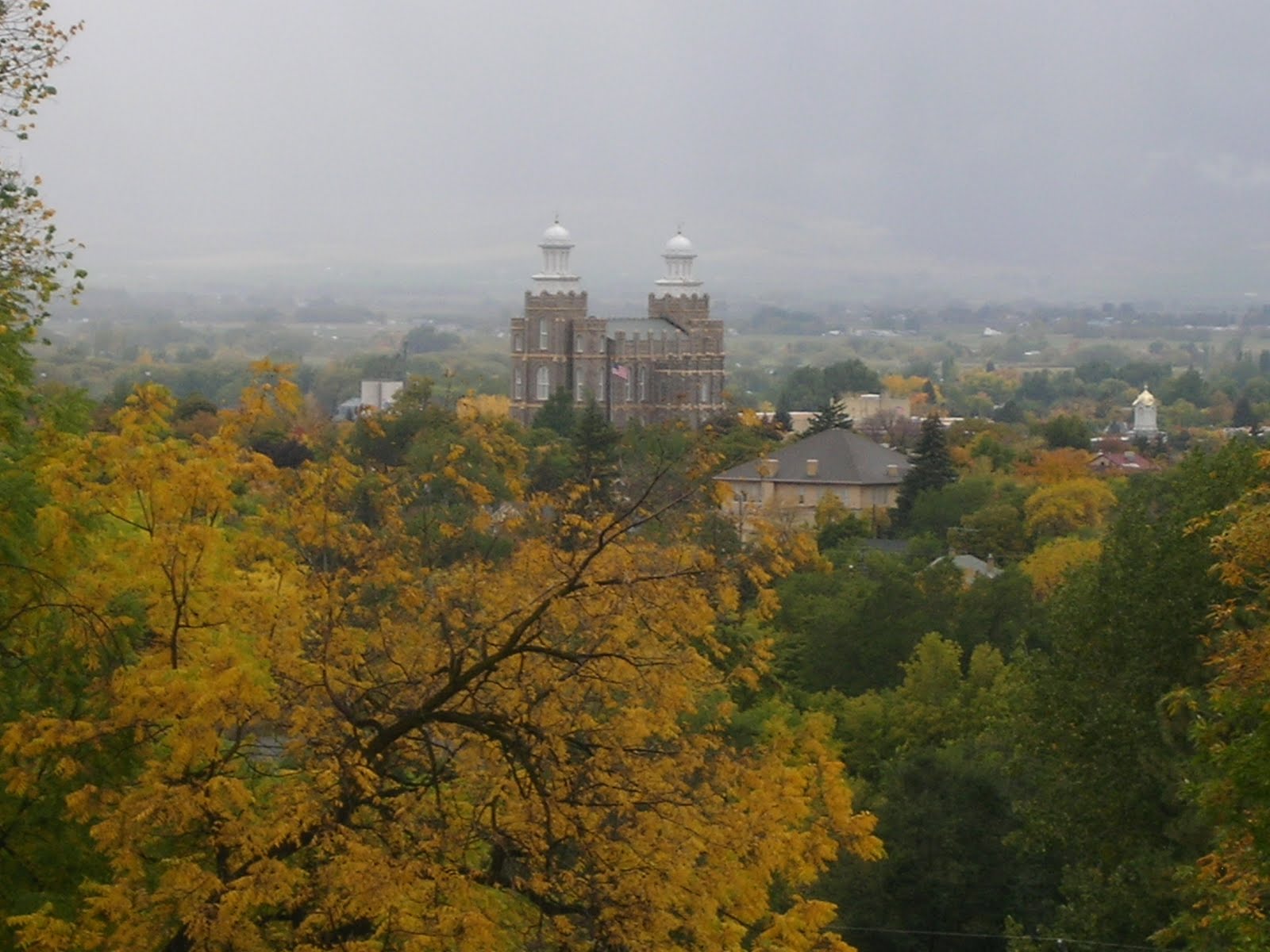 100 Historic Buildings in Utah 13 Logan Temple