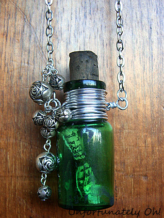 can be removed comes with moss or flowers 23\u201d inch chain Simple Glass Bottle Necklace Pendant DIY