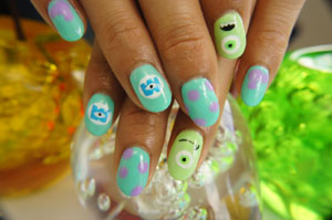 岐阜市のネイルnanaは低料金 高技術のお店 モンスターズインクネイル