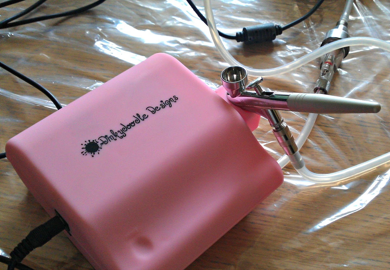 My sugar coated life... Airbrushing with DinkyDoodle