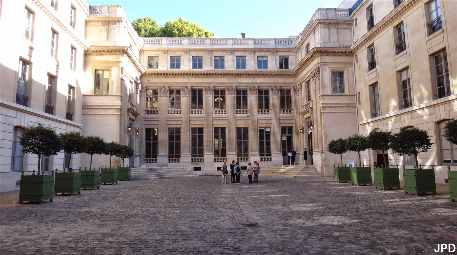 Parisbiseart Hôtel de Rochechouart