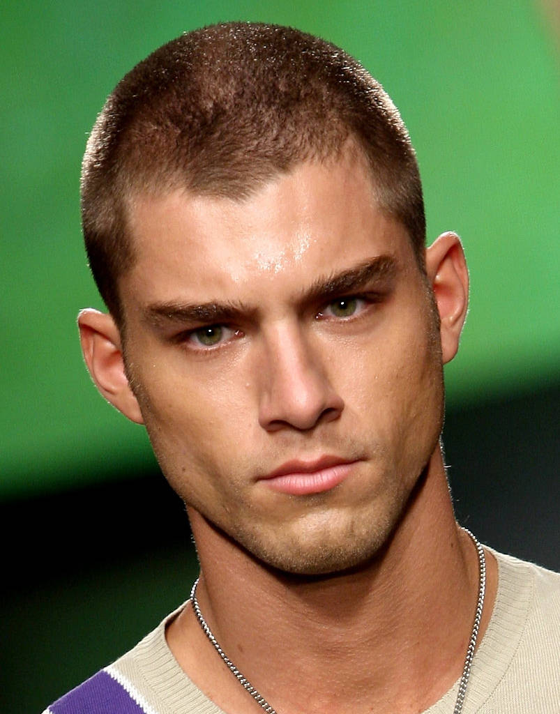 Cómo hacer un corte de pelo para hombre Peinados para - Corte De Pelo Con Maquina
