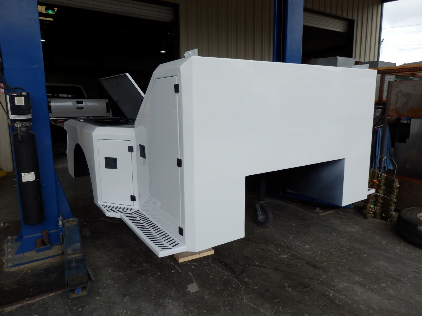 F650 Super Trucks Western Hauler Style Bed F650 Super Trucks